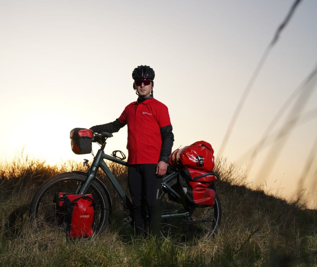 arotin_journey_cycling